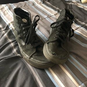 Black vans sk8 hi’s